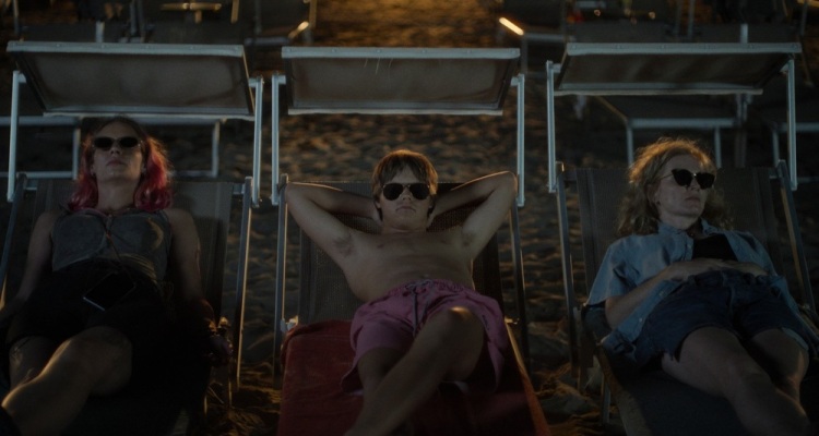 Karavan_Juliana_Olhova_David_Vodstrcil_Ana_Geislerova_5_cinemart