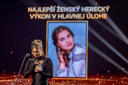 Slnko-v-sieti-Sára-Chripáková-foto-sfta-zdenko-hanout